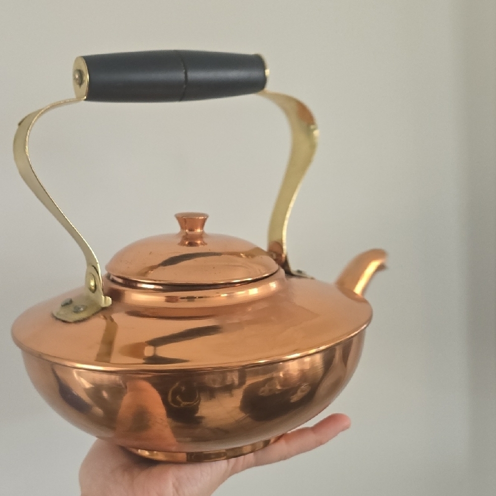 Vintage Copper KETTLE - Picture 4 of 10